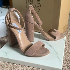 Steve Madden Nude Suede Heel in Size 6 (Brand New)
